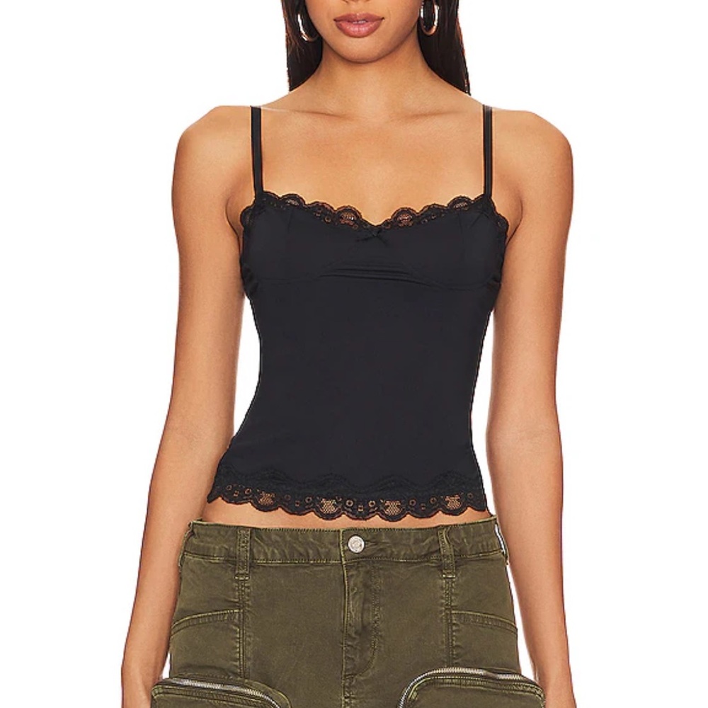 Lioness Top Model Cami in Onyx